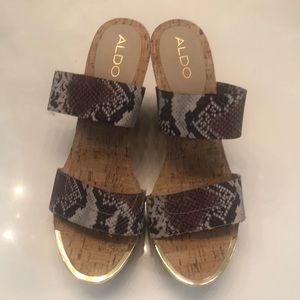 Aldo snake print wedges size 8.5